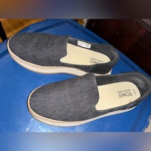 Women’s Toms Black Canvas Slip-Ons